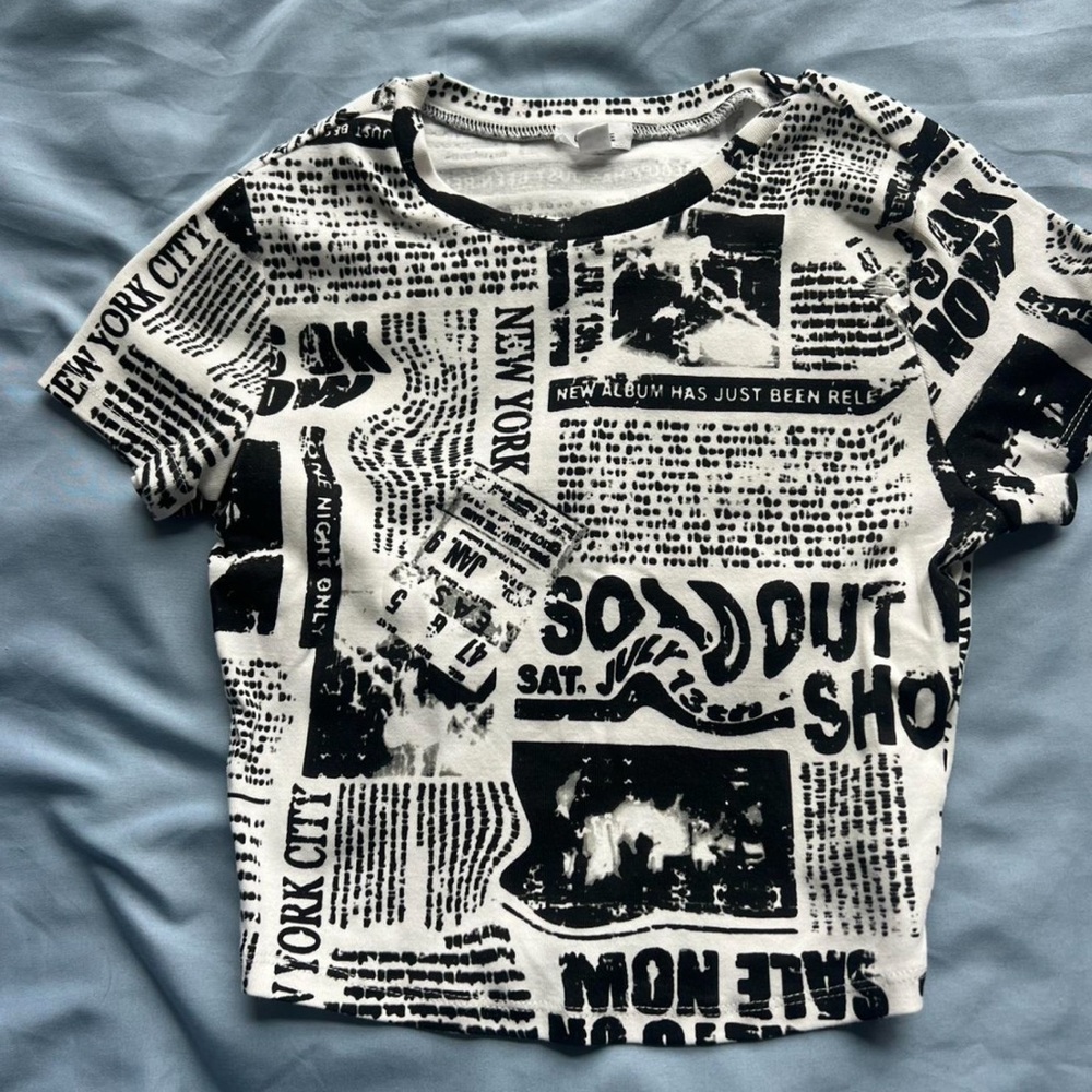 Garage Monochrome Graphic Top